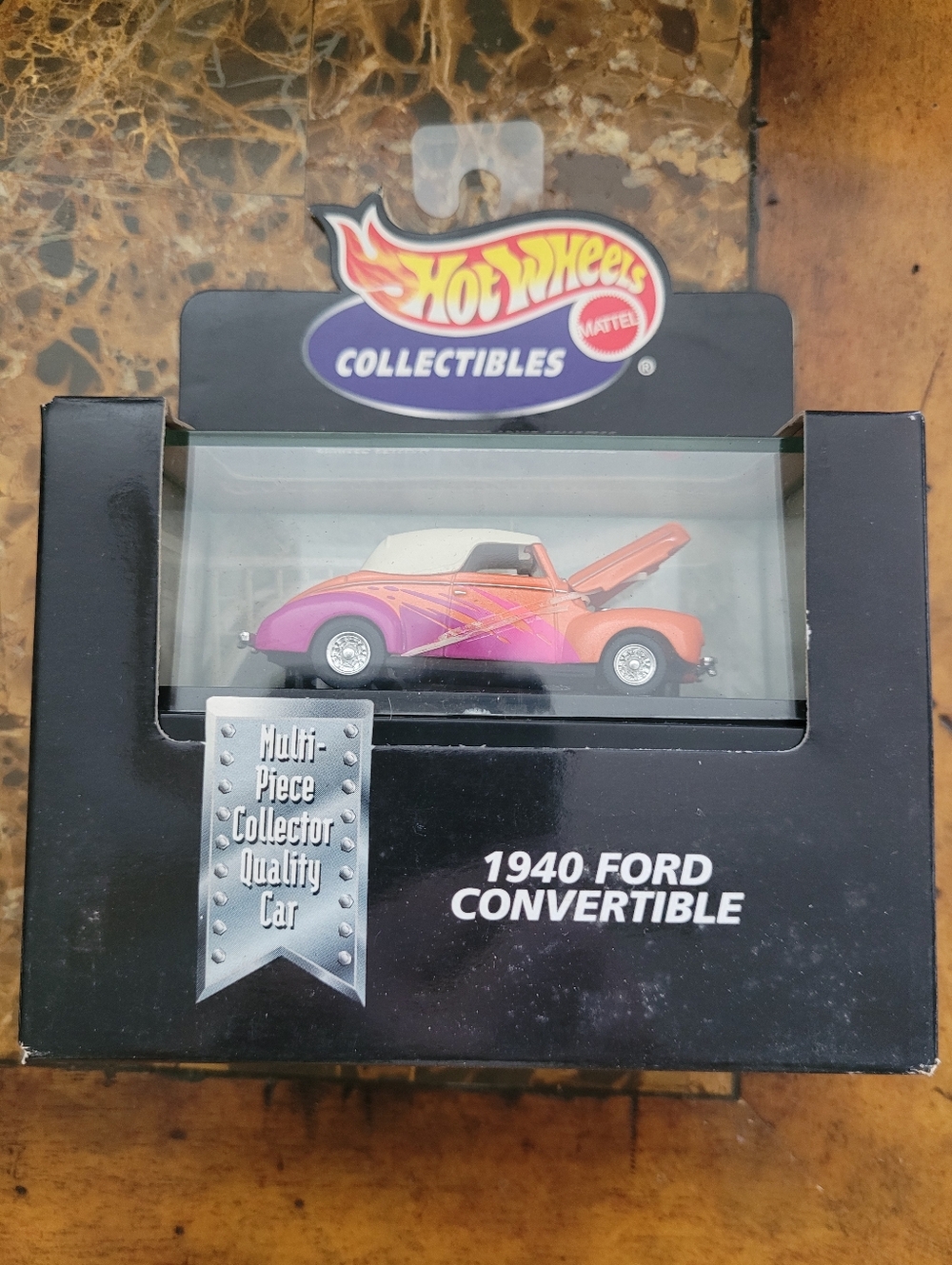 Hot Wheels Collectibles 1940 Ford Convertible